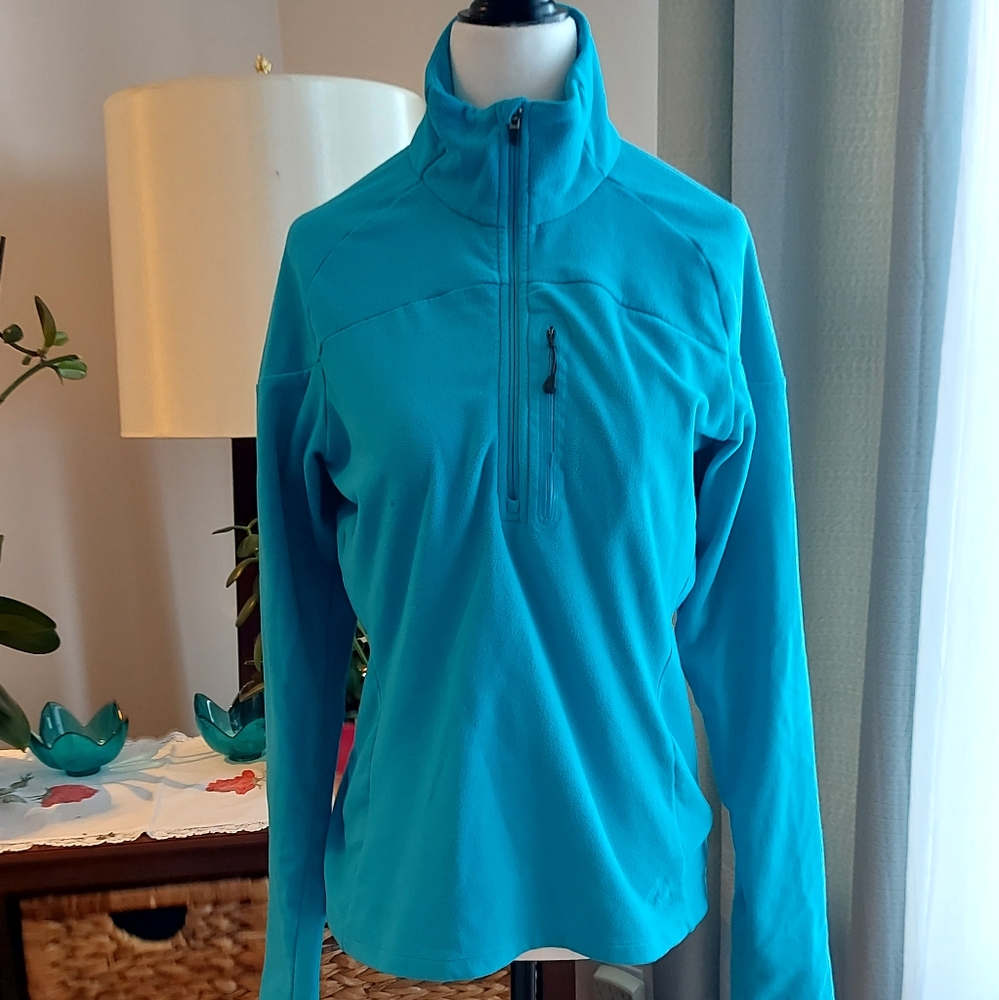 💙 First Ascent Sweater sz L